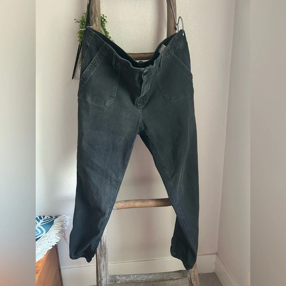 PAIGE Mayslie Black Jogger Jeans Sz 33 - Picture 2 of 5